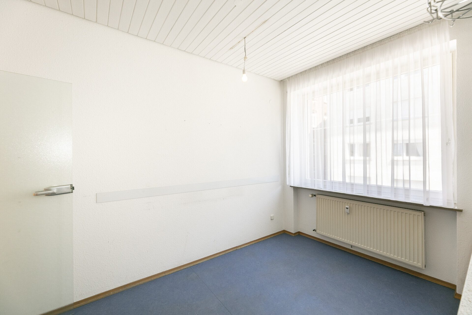 Immobilienangebot - Ulm - Alle - Wohnen mit Komfort mitten in Ulm – 3-Zi.-Wohnung mit Treppenlift