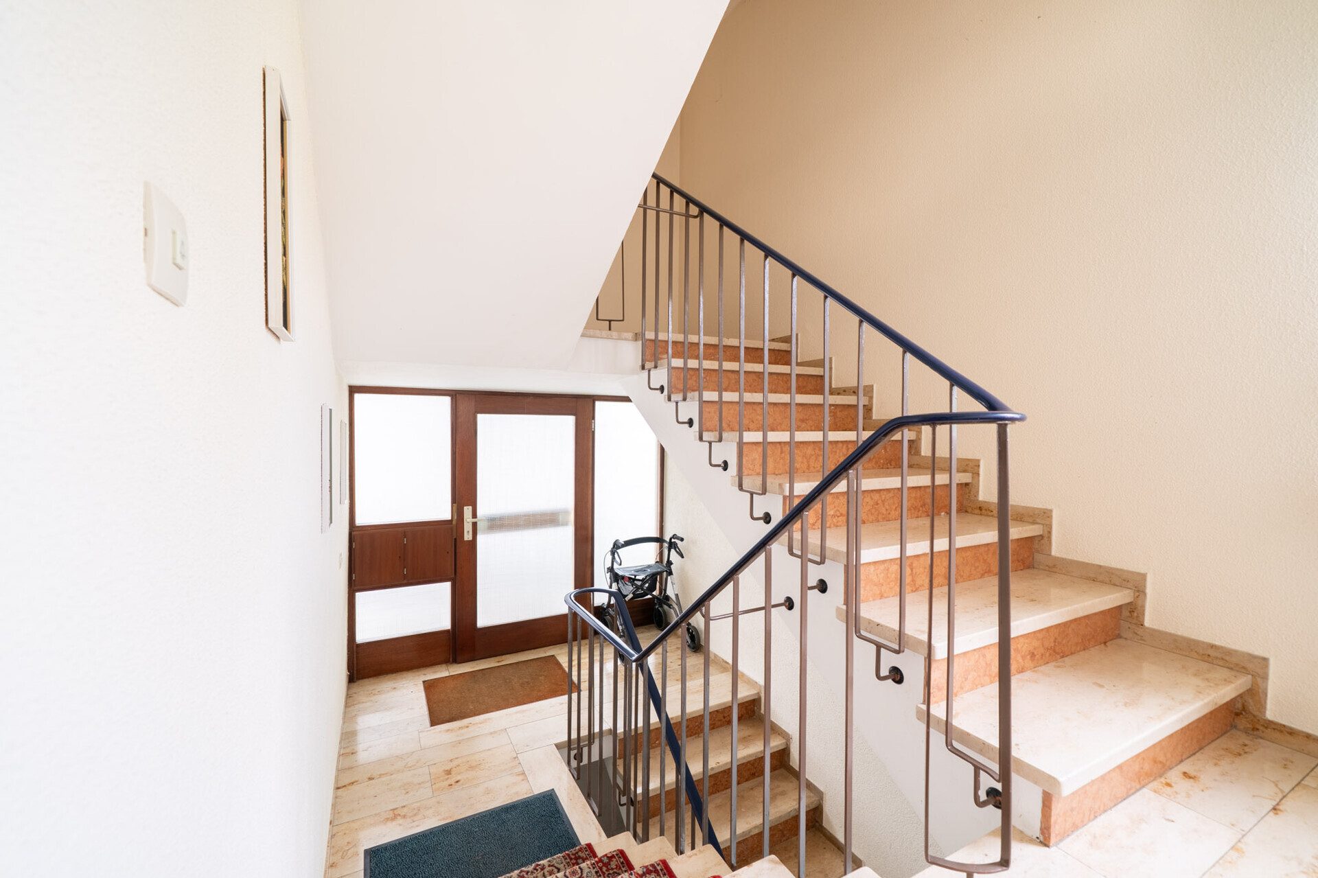 Immobilienangebot - Ulm / Donaustetten - Alle - Projektgrundstück mit Bestand: 3.111 m² inkl. Zweifamilienhaus und 9 Garagen
