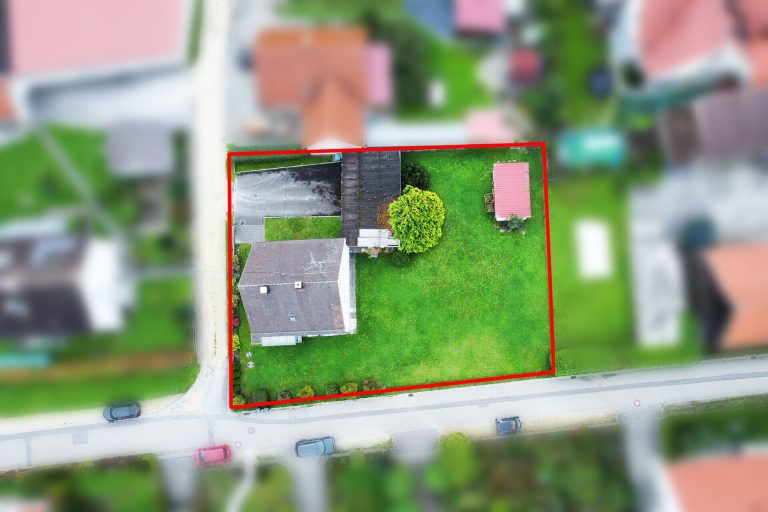 Immobilienangebot - Waldstetten - Alle - Ihr Wohntraum: Haus im Grünen mit Bauplatzreserve
