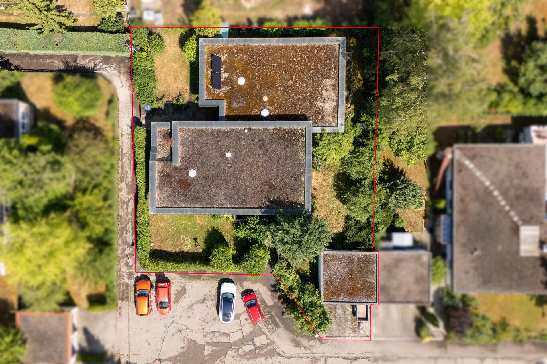 Immobilienangebot - Blaustein / Herrlingen - Alle - Einzigartige Immobilienkombination – Zwei Bungalows mit Einliegerwohnung