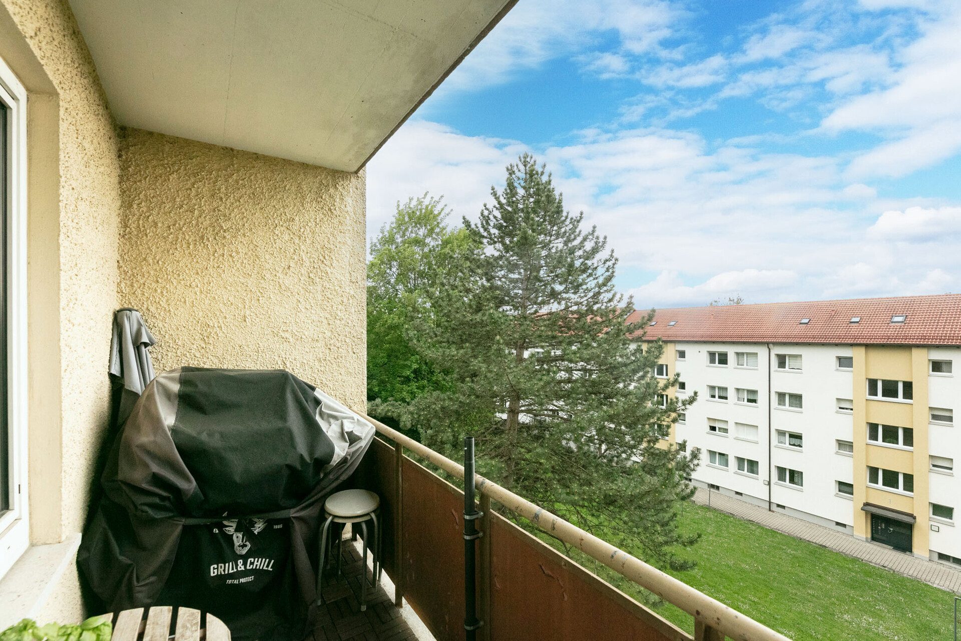 Immobilienangebot - Ulm-Eselsberg - Alle - 3-Zimmer-Wohnung mit Außenstellplatz in gefragter Lage am Ulmer Eselsberg