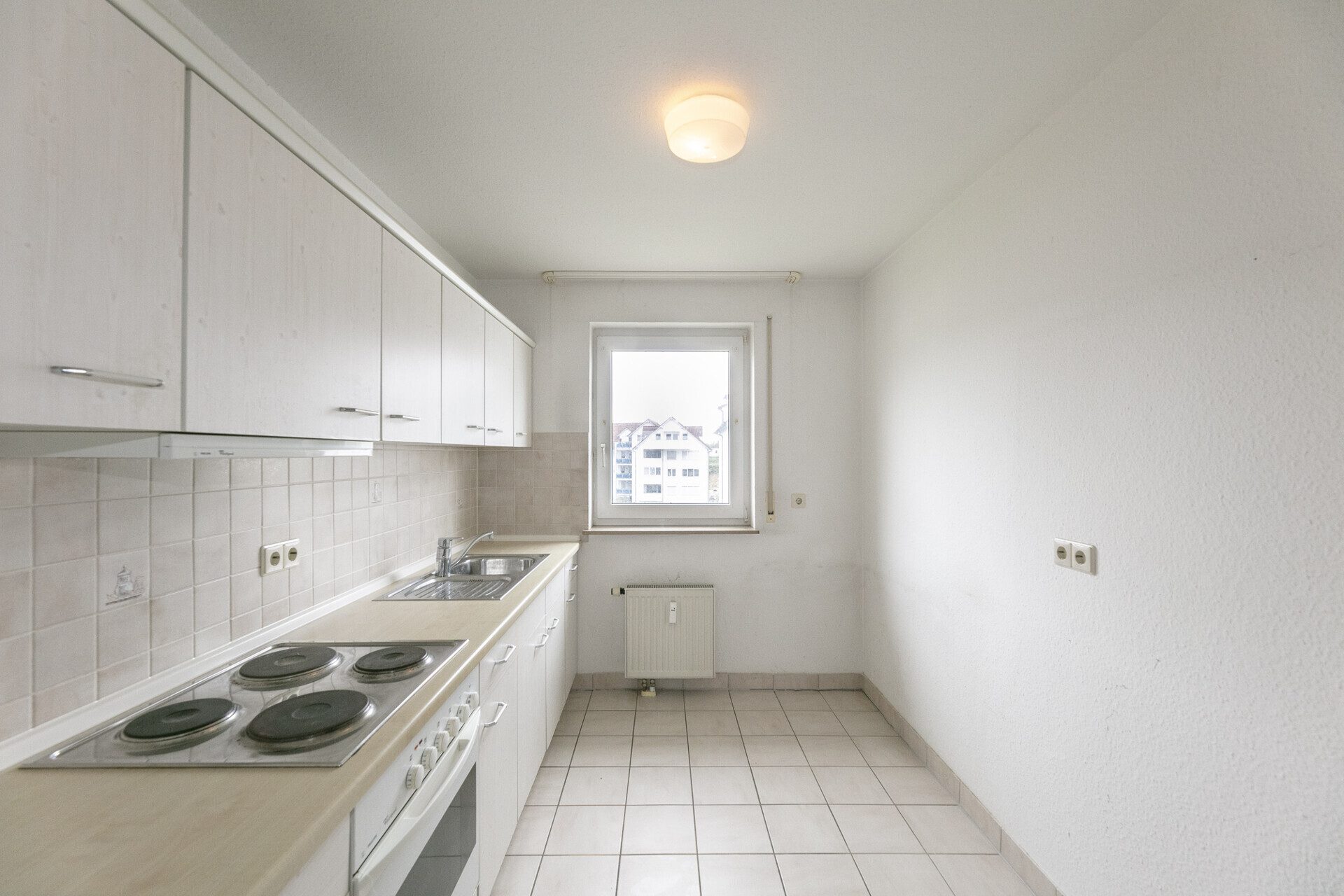 Immobilienangebot - Ehingen - Alle - Ideal für Paare & kleine Familien – 
Wohnung mit Balkon und TG-Stellplatz
