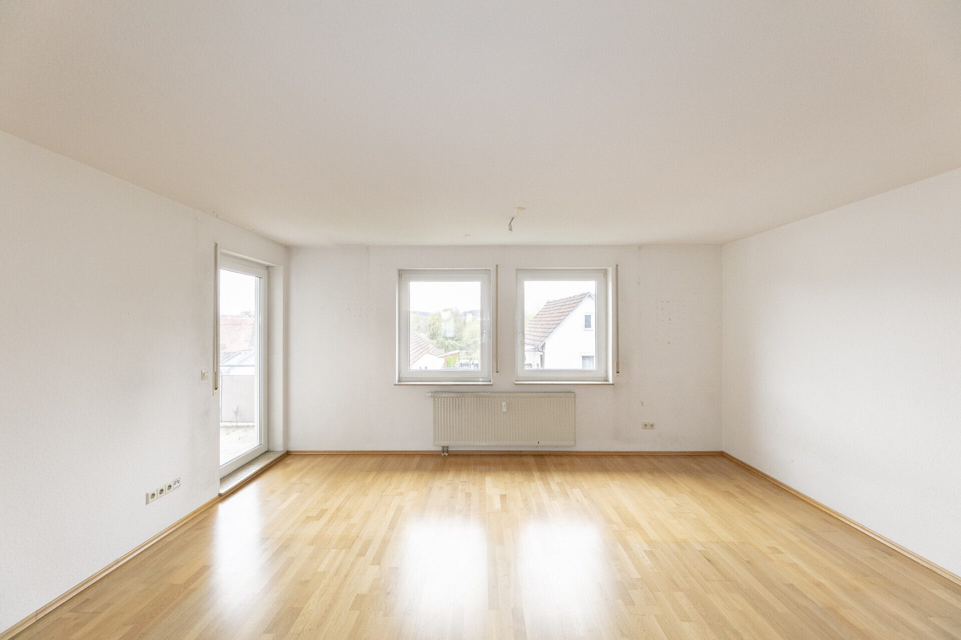 Immobilienangebot - Ehingen - Alle - Ideal für Paare & kleine Familien – 
Wohnung mit Balkon und TG-Stellplatz