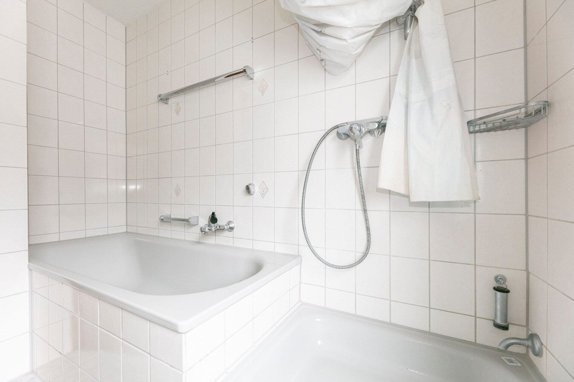 Immobilienangebot - Ehingen - Alle - Ideal für Paare & kleine Familien – 
Wohnung mit Balkon und TG-Stellplatz