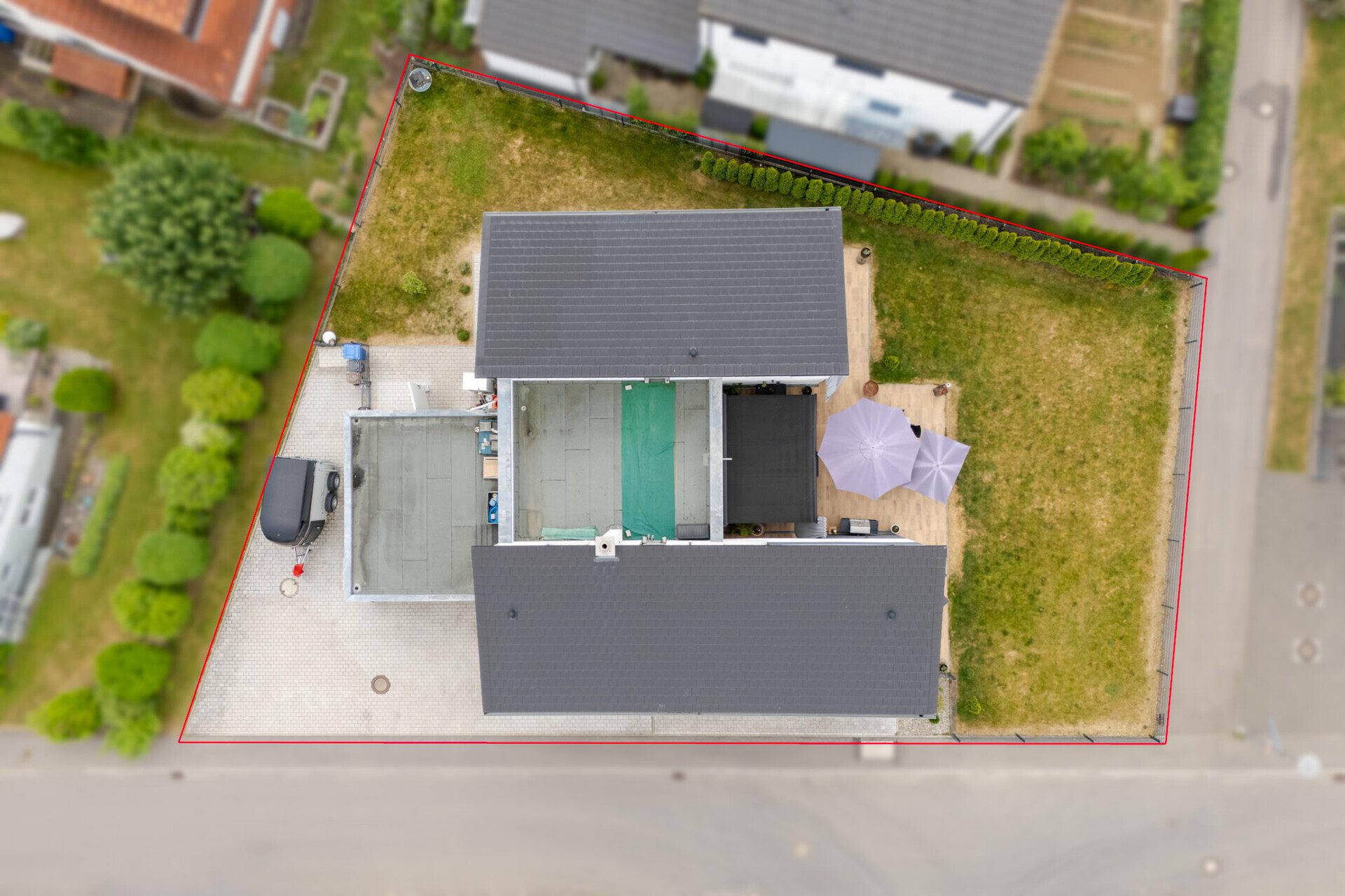 Immobilienangebot - Neenstetten - Alle - Neuwertiges Traumhaus mit luxuriösem Platzangebot