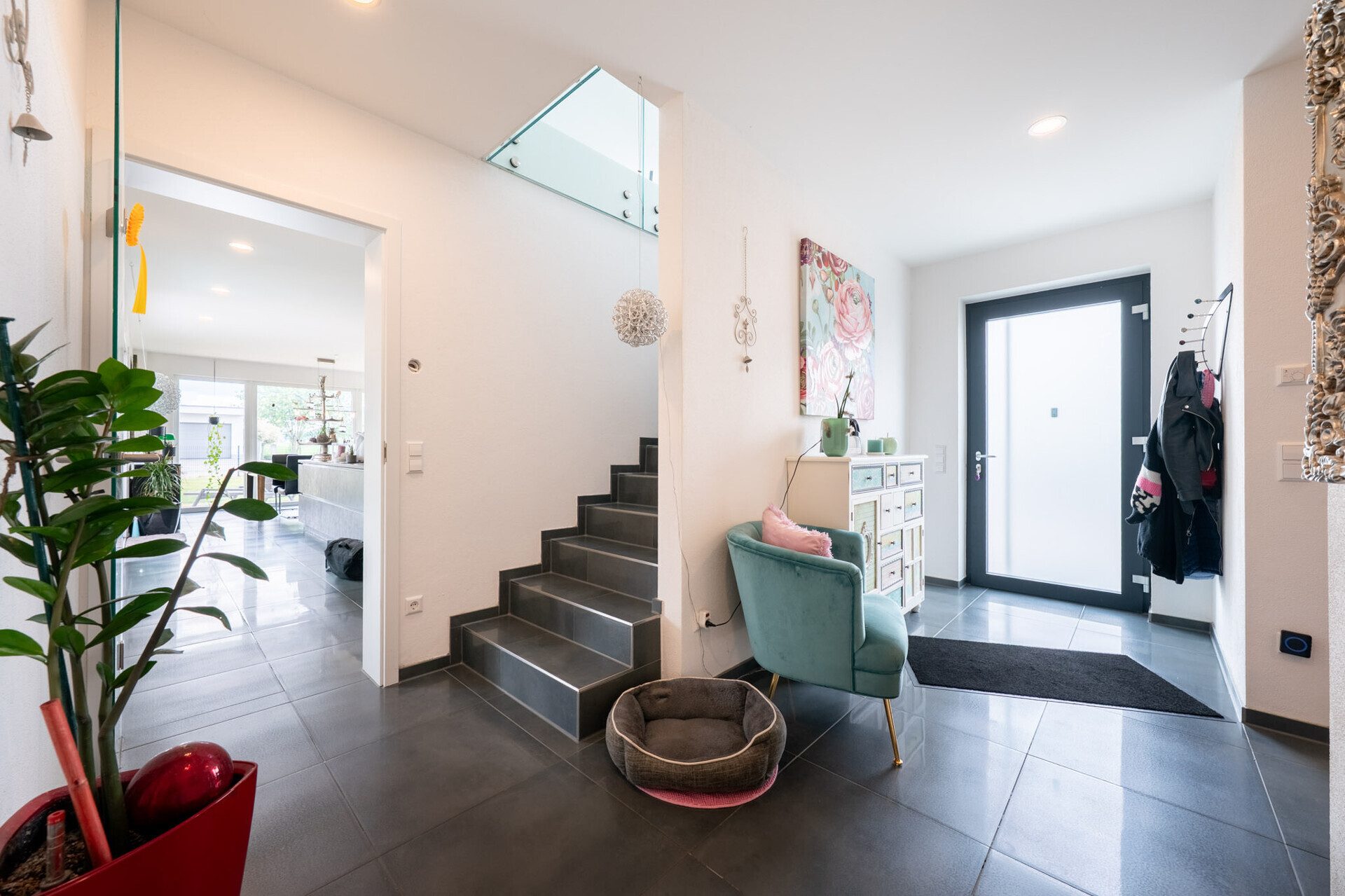 Immobilienangebot - Neenstetten - Alle - Neuwertiges Traumhaus mit luxuriösem Platzangebot