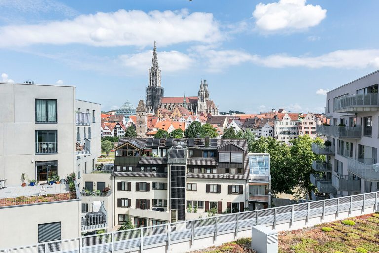 Immobilienangebot - Neu-Ulm / Mitte - Alle - Traum-Aussicht - an der Donau mit Münsterblick