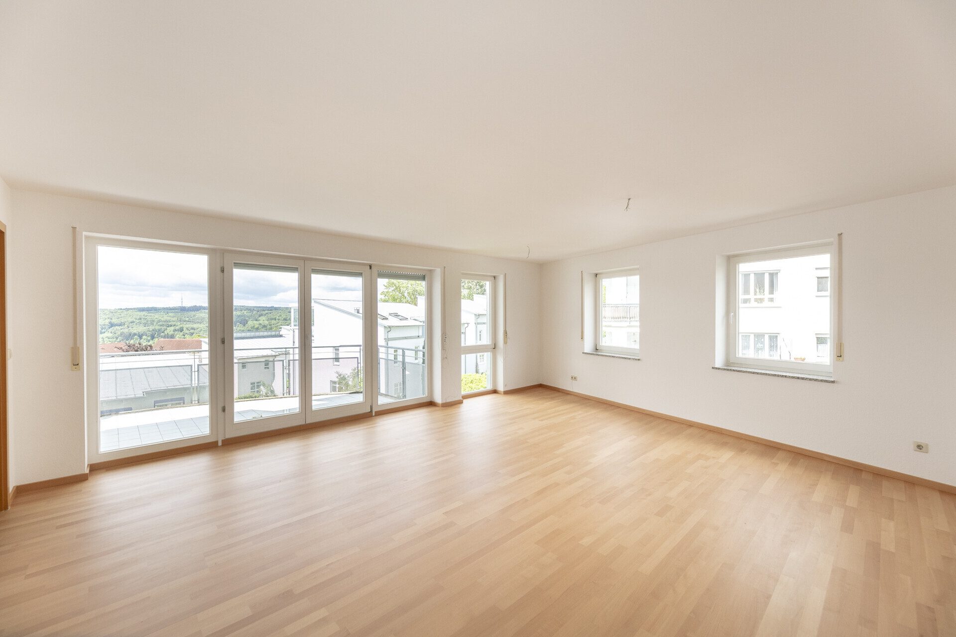 Immobilienangebot - Ulm - Alle - Wohlfühlen auf 83 m² – Lichtdurchflutete Wohnung mit Balkon