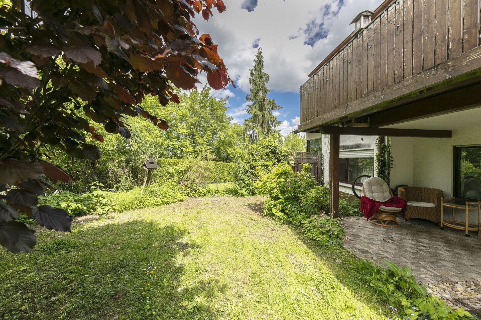 Immobilienangebot - Ulm/Söflingen - Alle - Söflingen: Ein Haus voller Möglichkeiten! 
DHH mit Garten, großer Terrasse und Kamin.