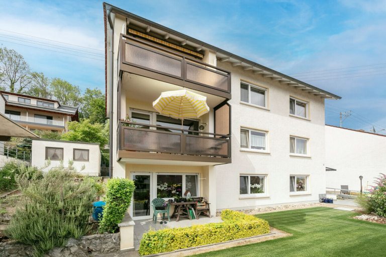 Immobilienangebot - Elchingen / Thalfingen - Alle - Einziehen, wohlfühlen, von Mieteinnahmen profitieren -Ihr ZFH in Thalfingen