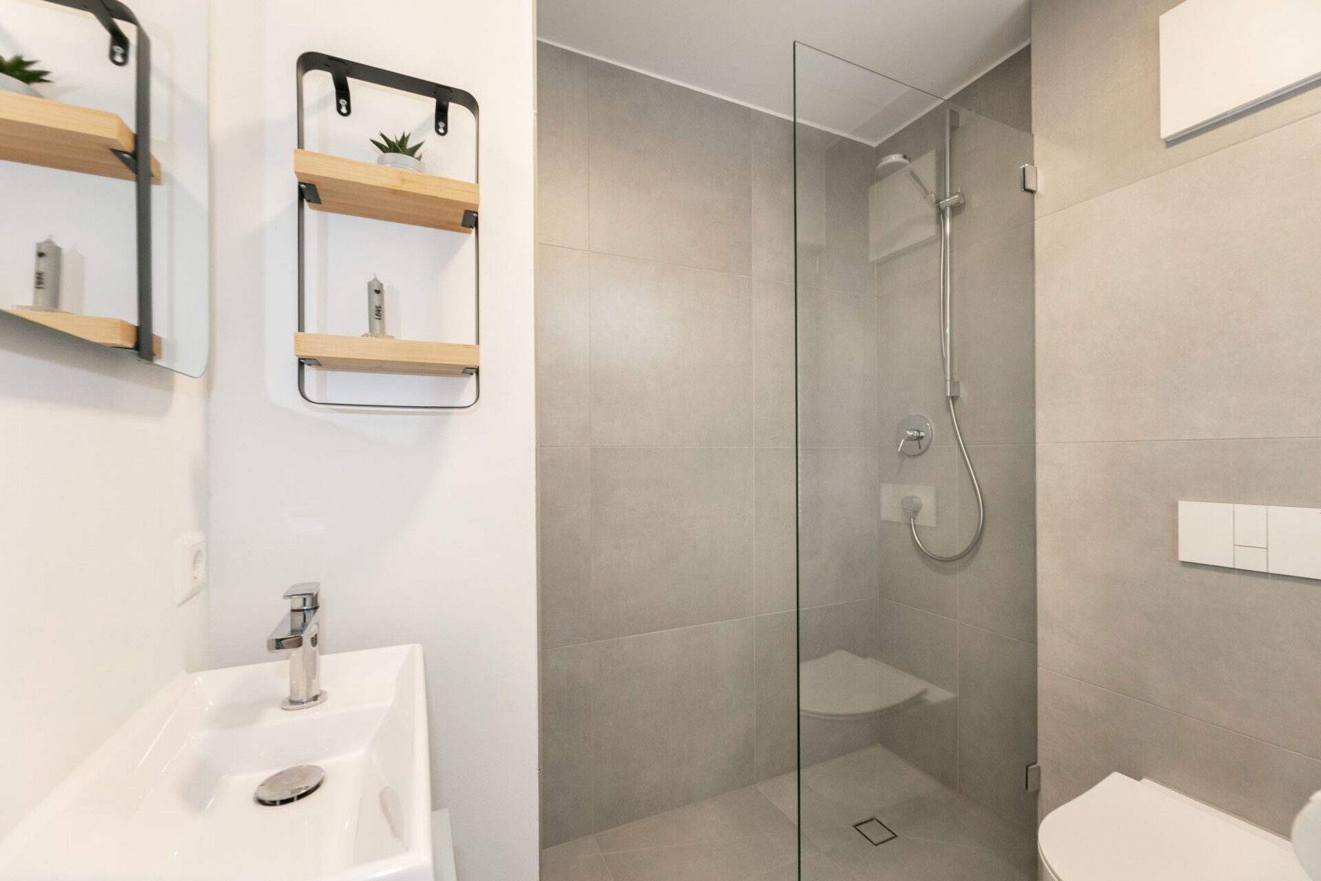 Immobilienangebot - Oberdischingen - Alle - Design, Komfort und Exklusivität vereint
Hochwertiges EFH mit architektonischem Anspruch