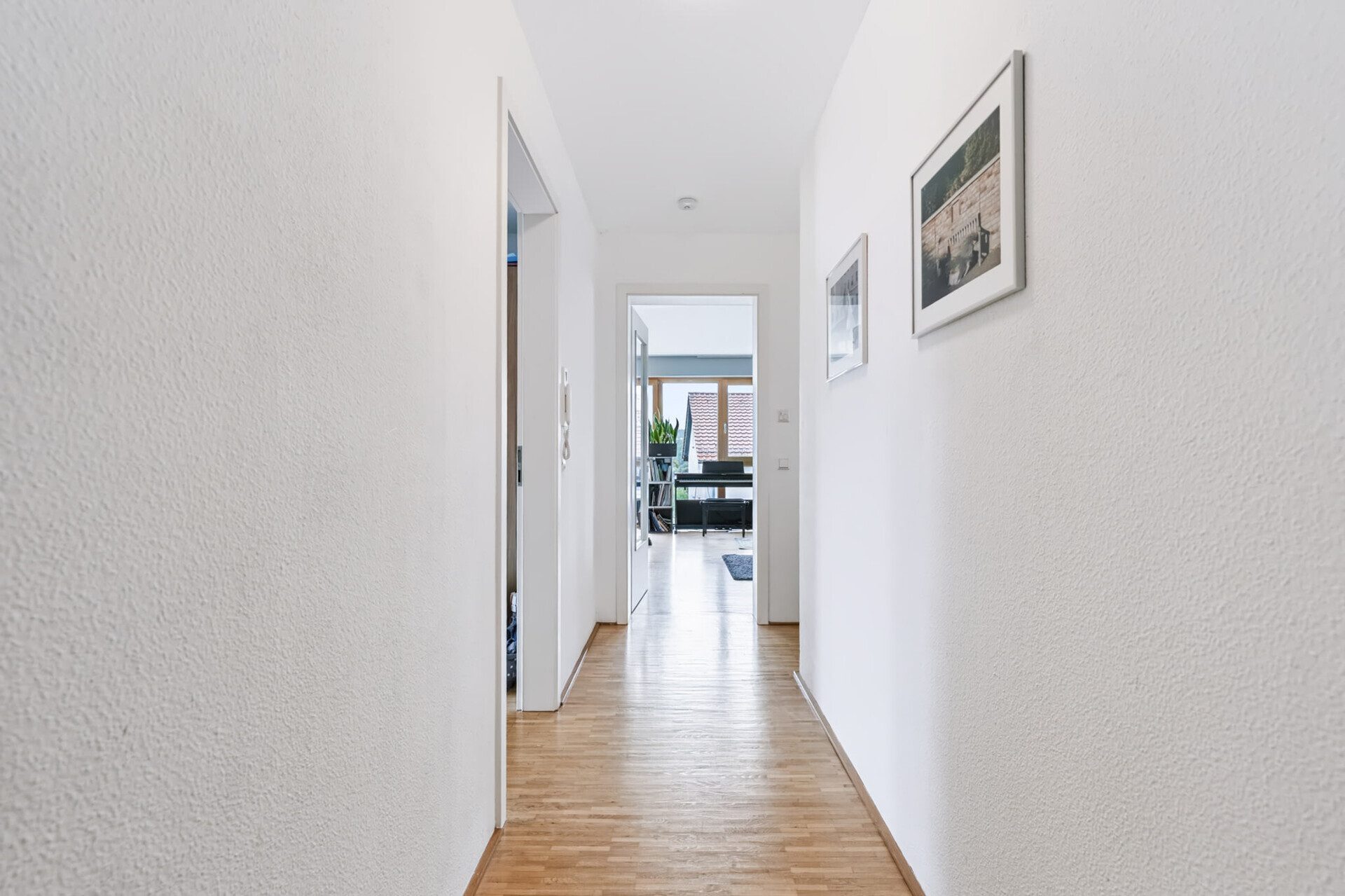 Immobilienangebot - Blaustein - Alle - Moderne 4,5-Zimmer-Wohnung mit Loggia und zwei TG-Stellplätzen in Blaustein