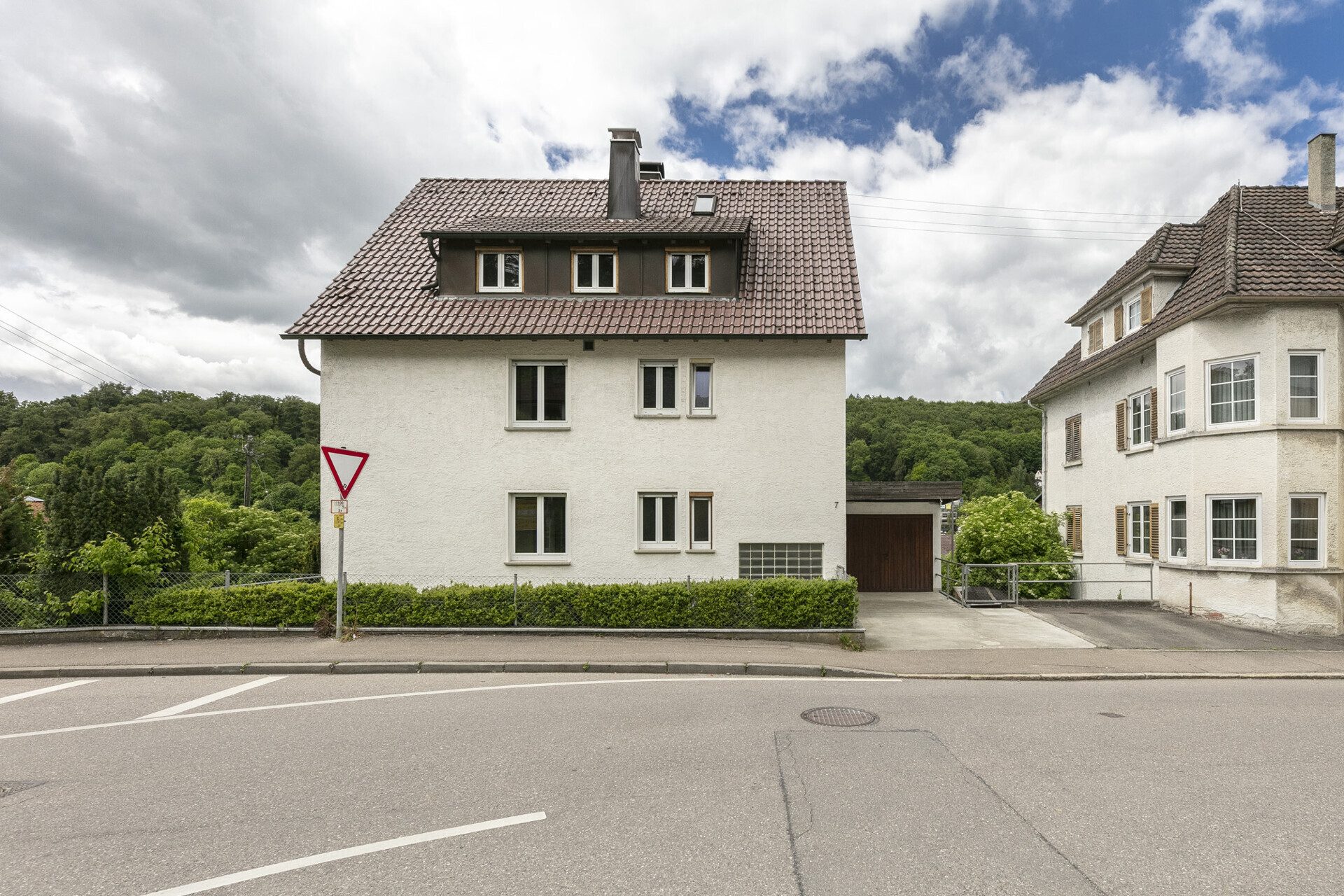 Immobilienangebot - Blaustein - Alle - Investieren in Beständigkeit – MFH mit vier attraktiven Wohneinheiten