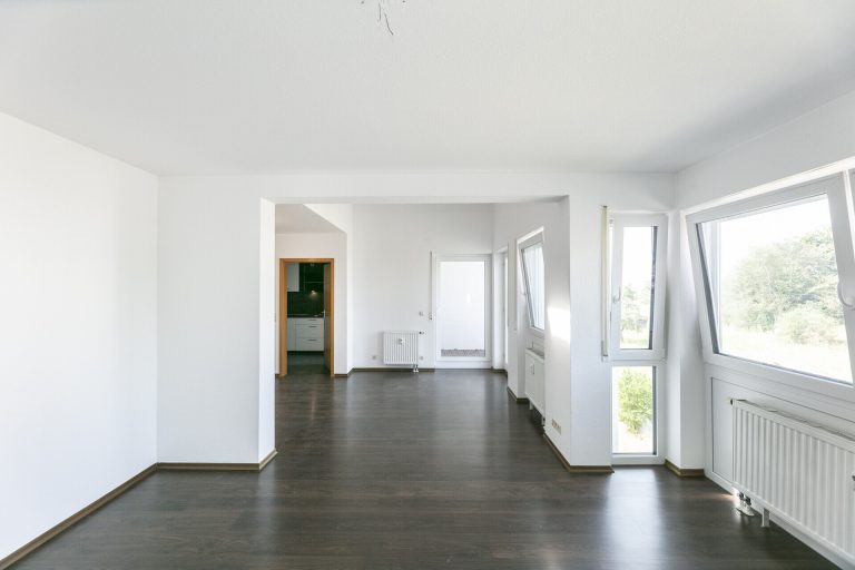 Immobilienangebot - Ehingen - Alle - Lichtdurchflutete Maisonette - 
Helle Räume, EBK und zwei Bäder!