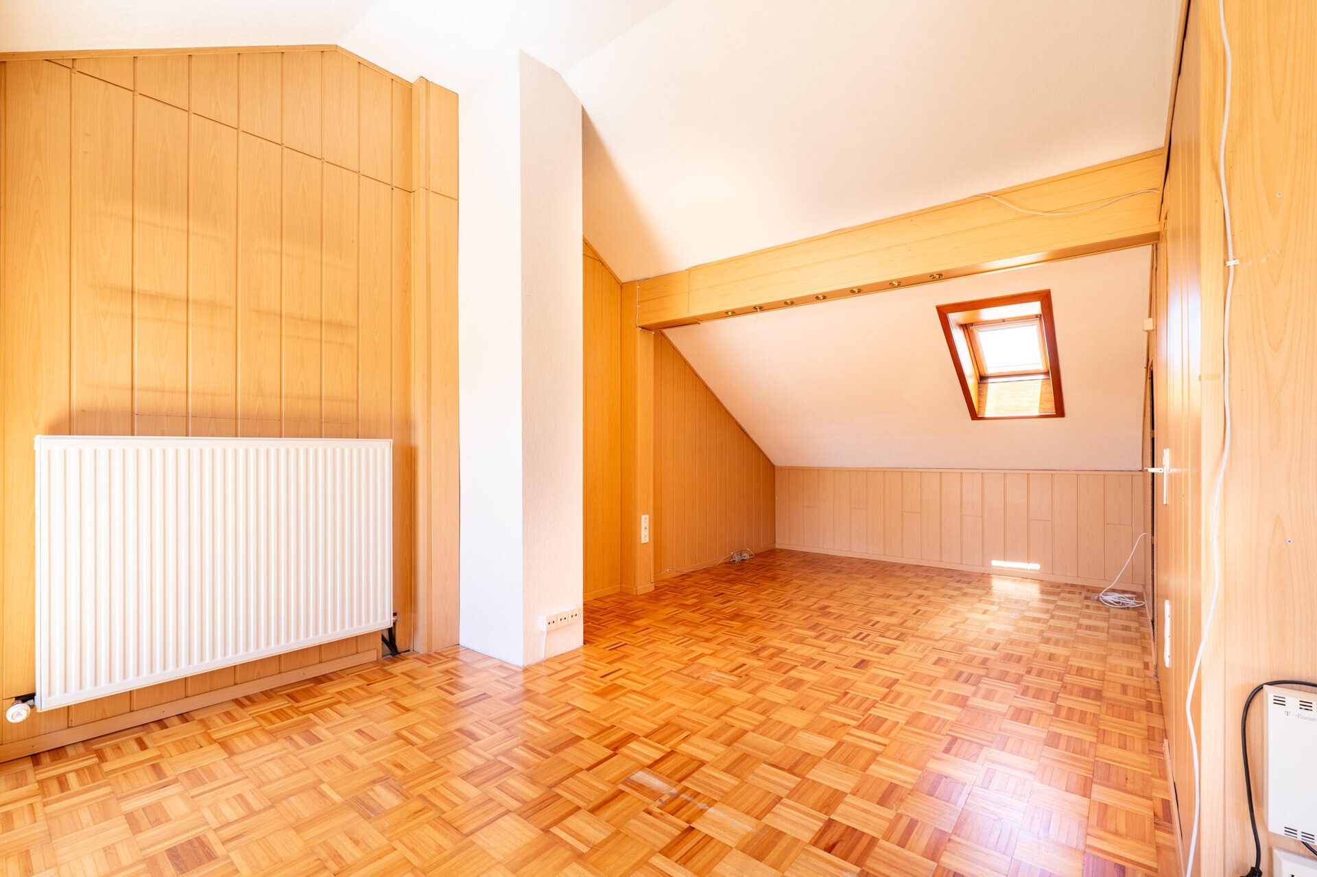 Immobilienangebot - Neu-Ulm / Offenhausen - Alle - Wohnglück in Offenhausen - 
RMH mit Garage, Wintergarten & Garten