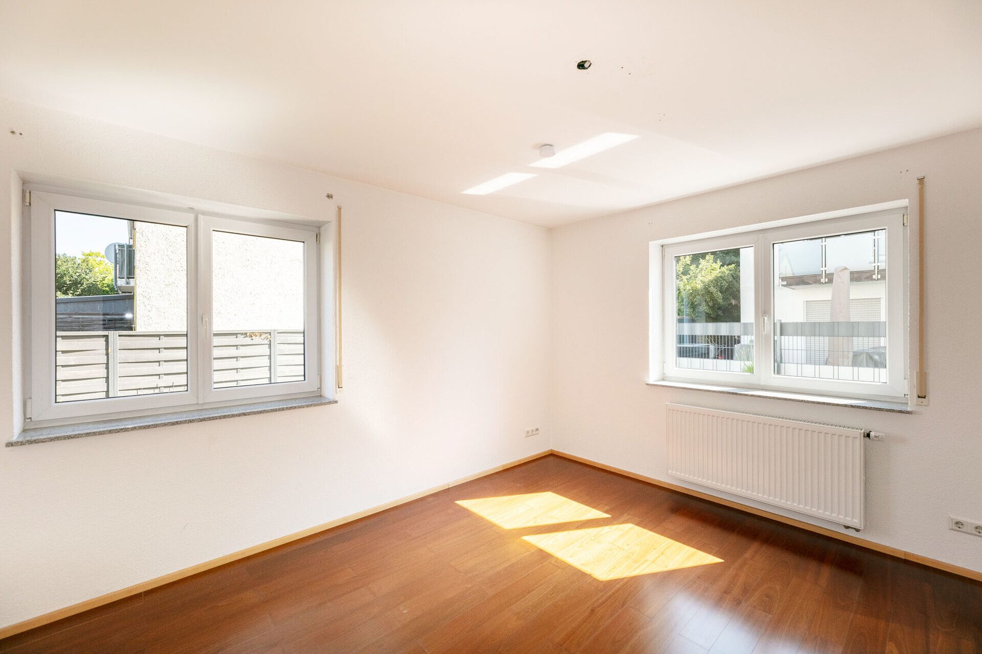 Immobilienangebot - Vöhringen - Alle - Seltenes Angebot: Moderne Wohnung mit exklusivem Terrassen-/Gartenanteil