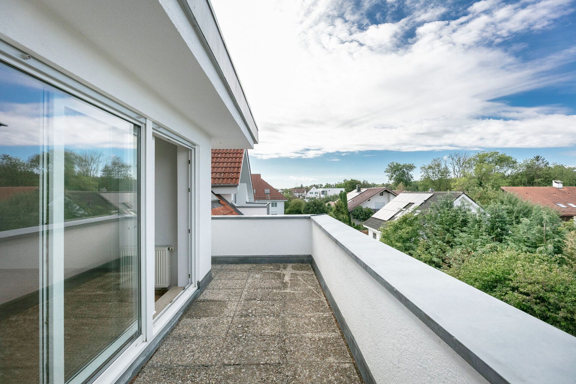 Immobilienangebot - Senden - Alle - Licht, Freiraum und Grünblick: DG-Wohnung mit Terrasse + TG-Stellplatz