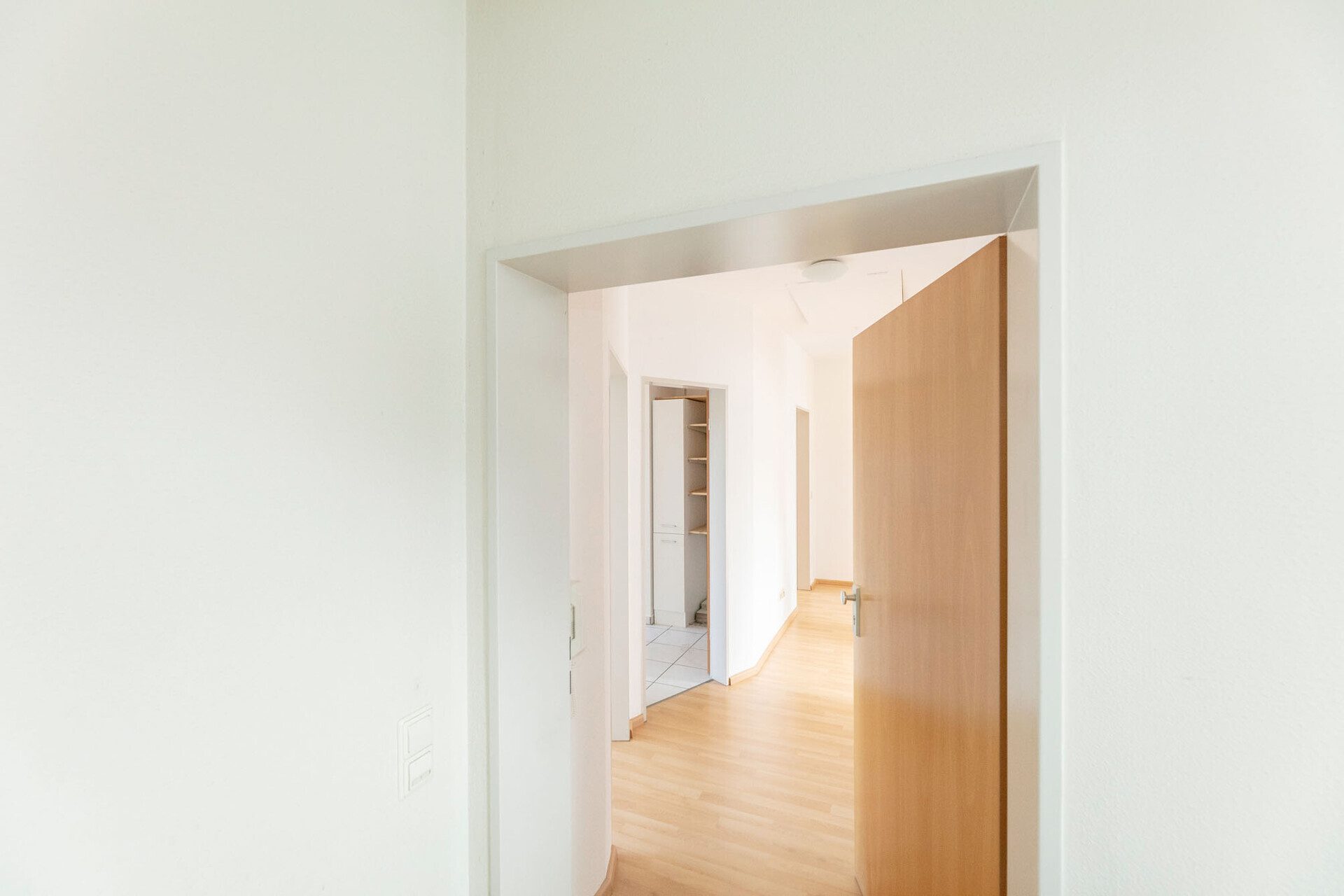Immobilienangebot - Senden - Alle - Licht, Freiraum und Grünblick: DG-Wohnung mit Terrasse + TG-Stellplatz