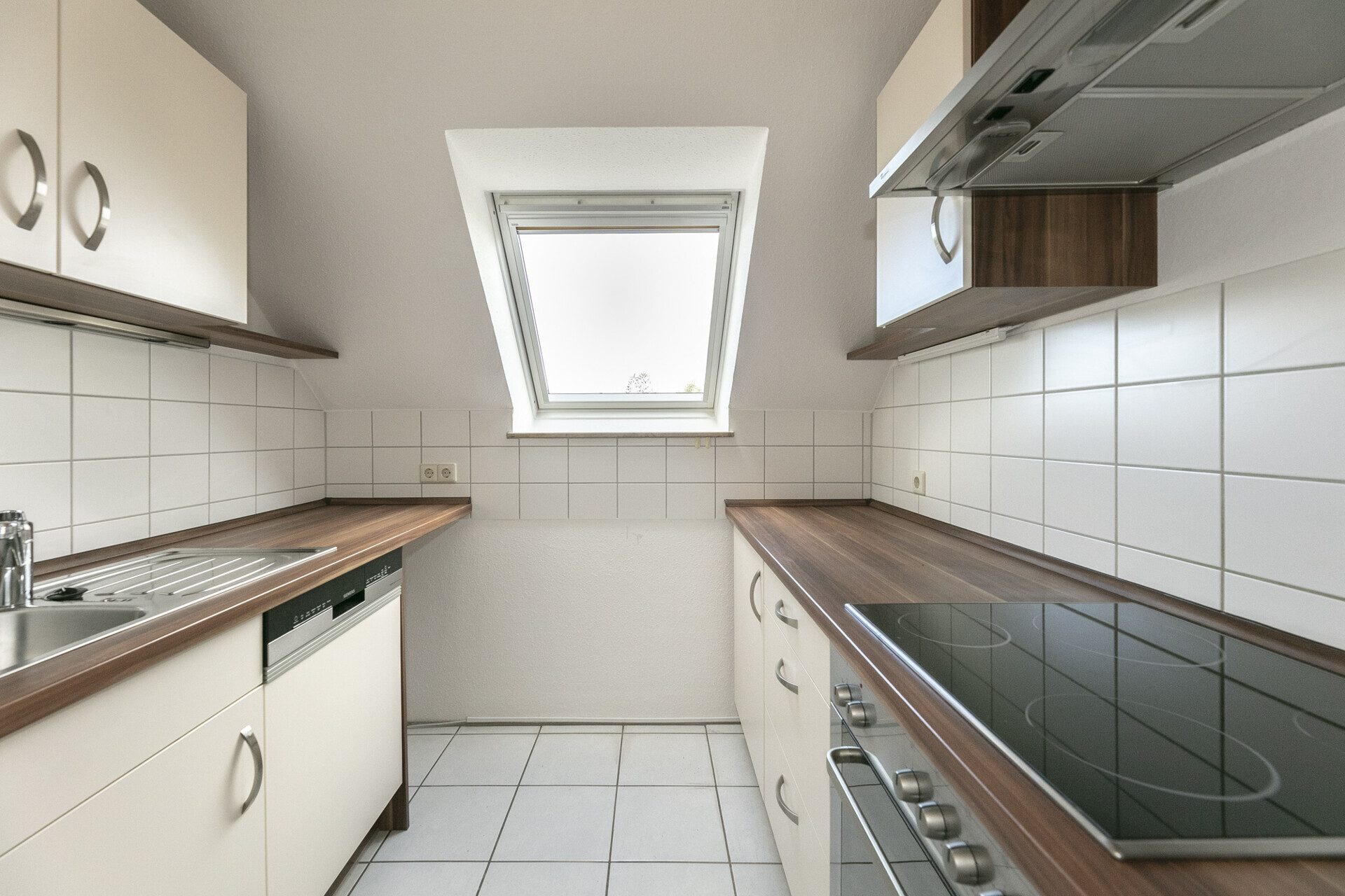 Immobilienangebot - Senden - Alle - Licht, Freiraum und Grünblick: DG-Wohnung mit Terrasse + TG-Stellplatz