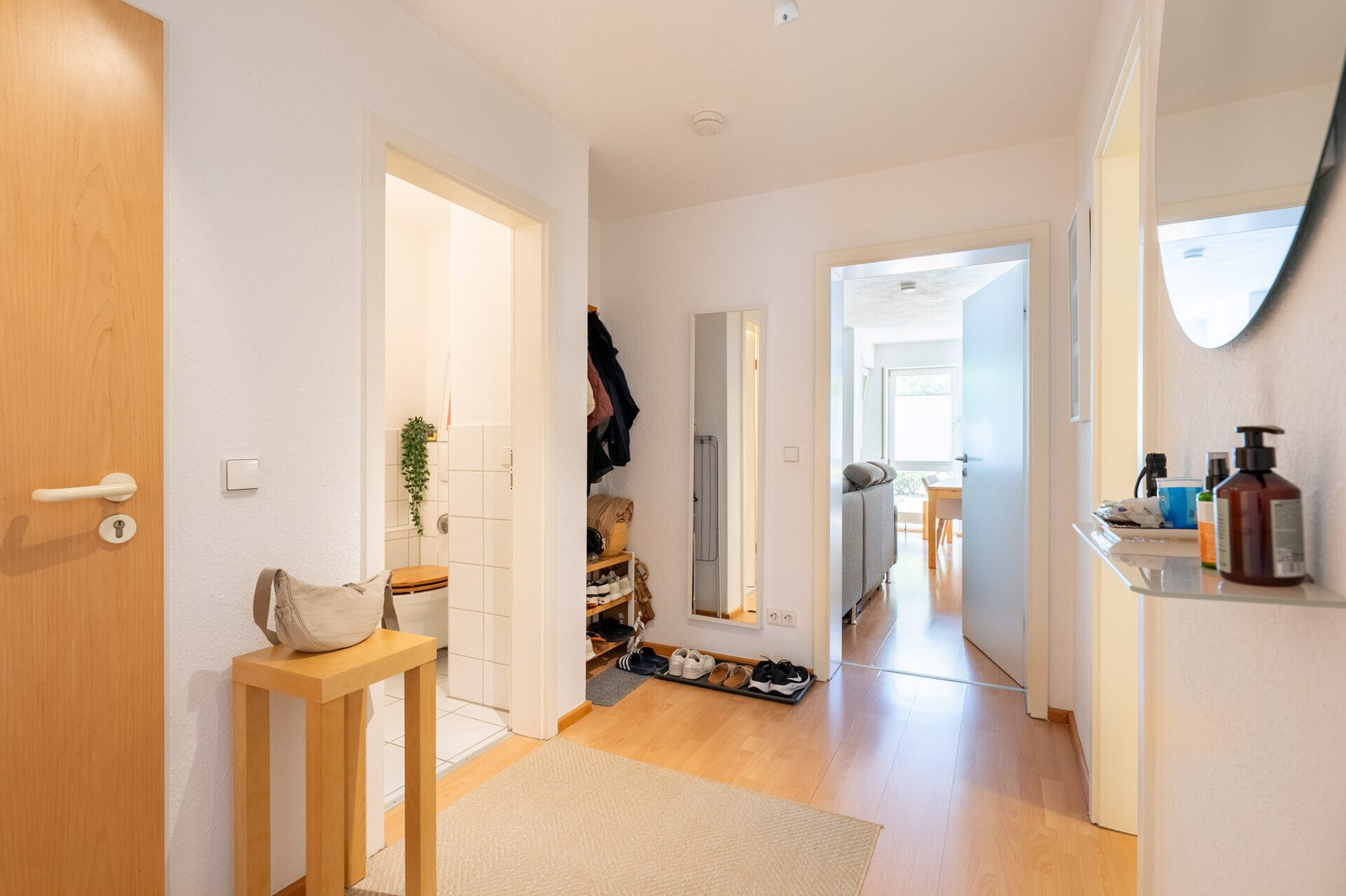 Immobilienangebot - Neu-Ulm - Alle - Zentral wohnen in Neu-Ulm: 2,5 Zi. mit Terrasse und Gartenanteil