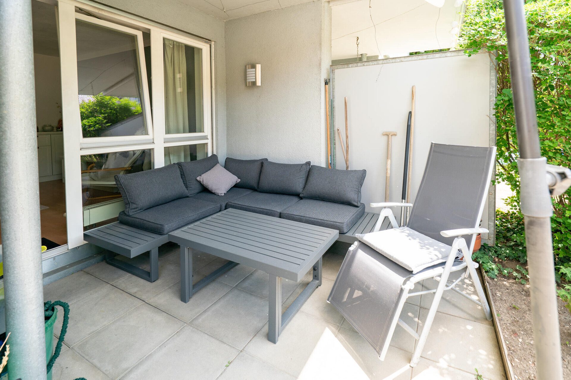 Immobilienangebot - Neu-Ulm - Alle - Zentral wohnen in Neu-Ulm: 2,5 Zi. mit Terrasse und Gartenanteil