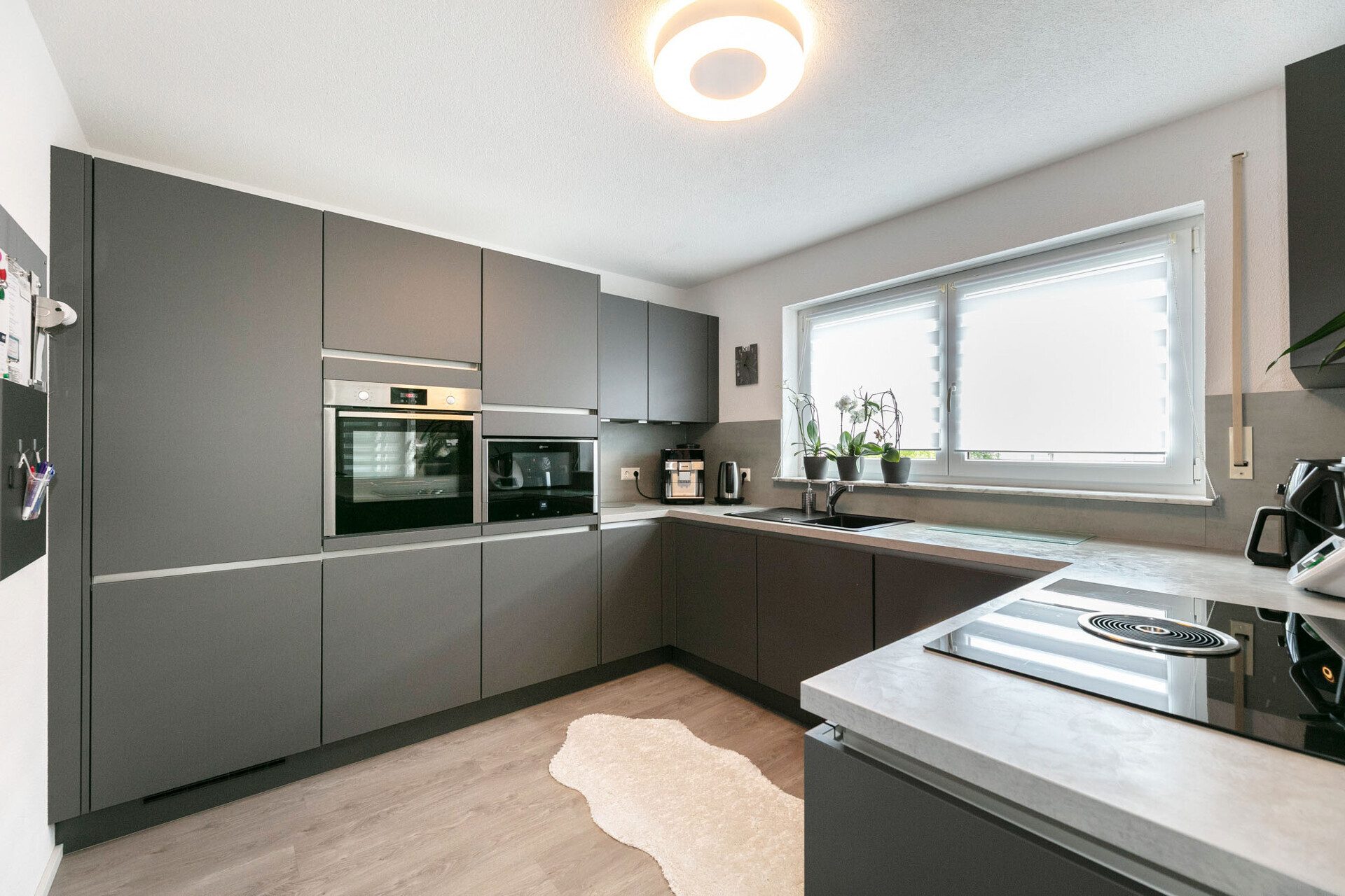 Immobilienangebot - Ulm - Alle - Großzügig wohnen, stilvoll leben -
Moderne 4-Zi-Wohnung mit Aufzug & Balkon