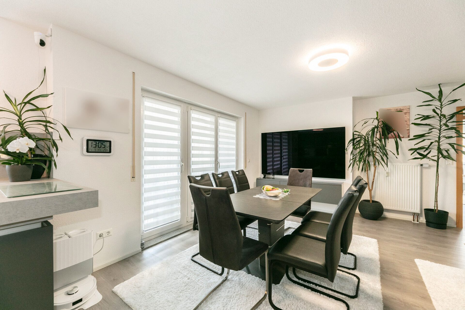 Immobilienangebot - Ulm - Alle - Großzügig wohnen, stilvoll leben -
Moderne 4-Zi-Wohnung mit Aufzug & Balkon