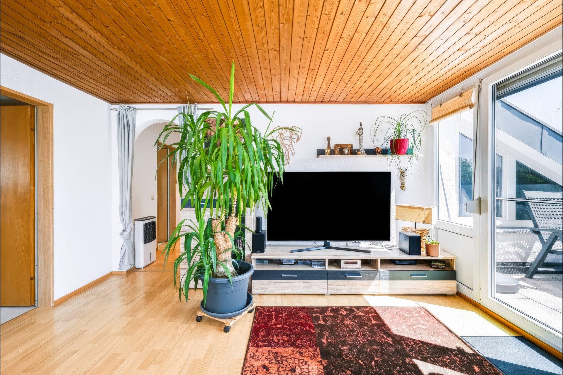 Immobilienangebot - Thalfingen - Alle - Top Invest oder gemütliches Zuhause: 
2,5-Zimmer-Whg. & tolle Dachterrasse