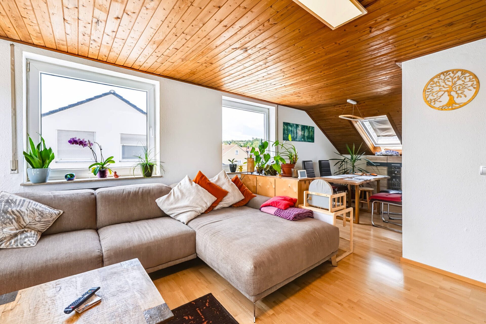 Immobilienangebot - Thalfingen - Alle - Top Invest oder gemütliches Zuhause: 
2,5-Zimmer-Whg. & tolle Dachterrasse
