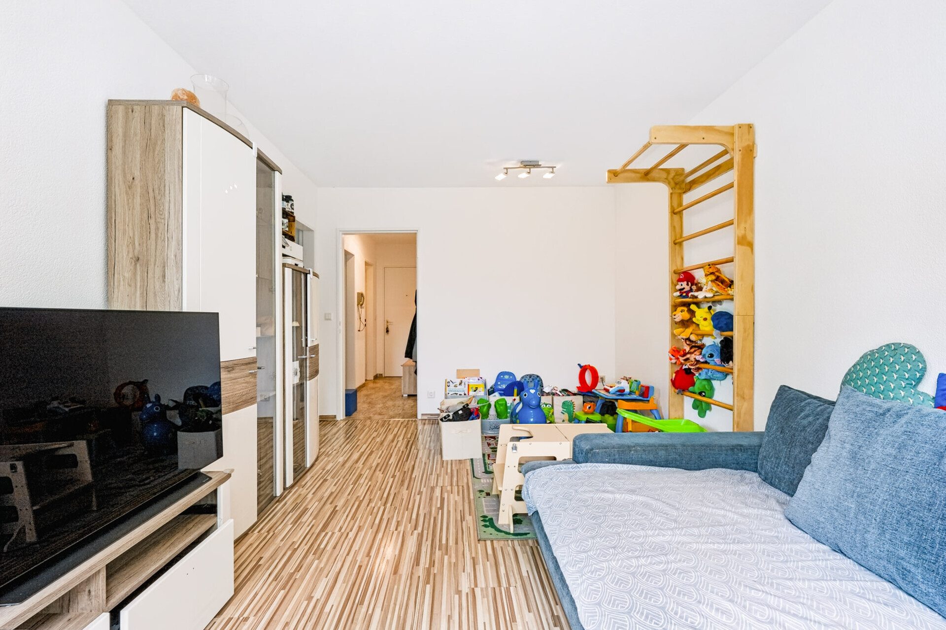 Immobilienangebot - Ulm - Alle - Ruhige 2-Zimmer-Wohnung mit Balkon, Aufzug und Garage!