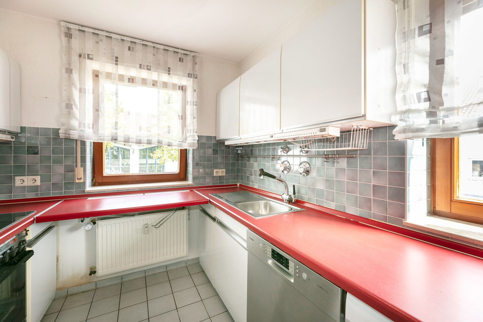 Immobilienangebot - Neu-Ulm / Pfuhl - Alle - Leerstehende 3,5-Zimmer-Wohnung mit sonnigem Süd-West Balkon