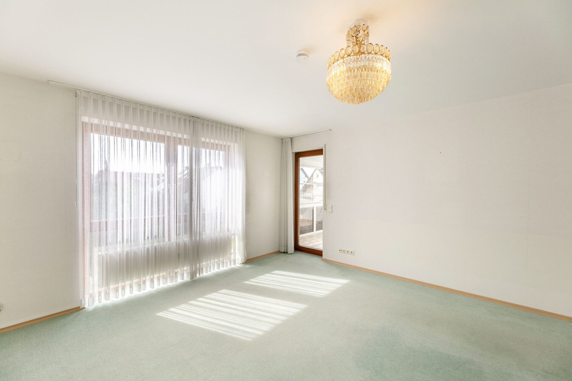 Immobilienangebot - Neu-Ulm / Pfuhl - Alle - Leerstehende 3,5-Zimmer-Wohnung mit sonnigem Süd-West Balkon