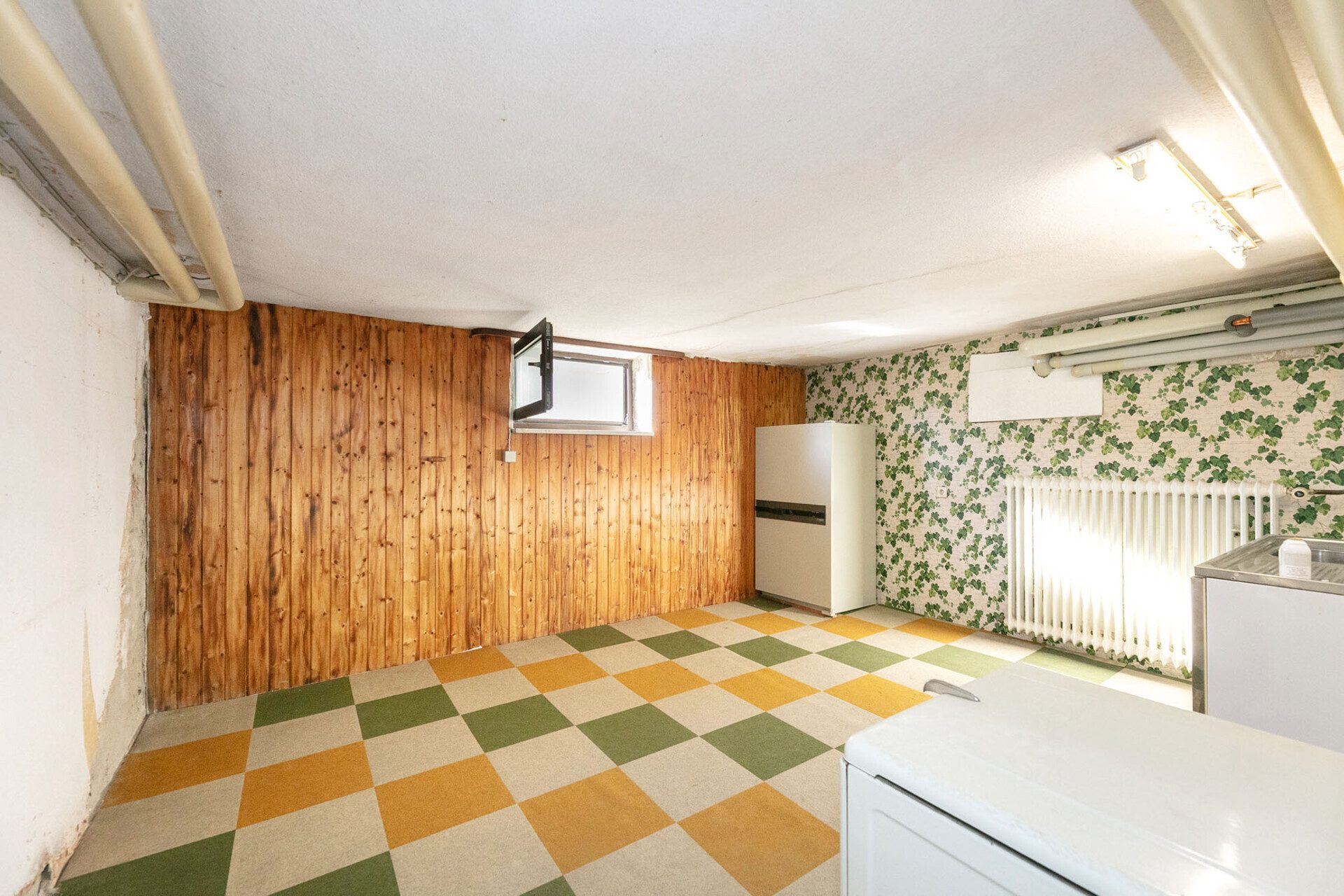 Immobilienangebot - Neu-Ulm/Burlafingen - Alle - Wohnen und Arbeiten unter einem Dach - großes ZFH mit viel Lagerfläche
