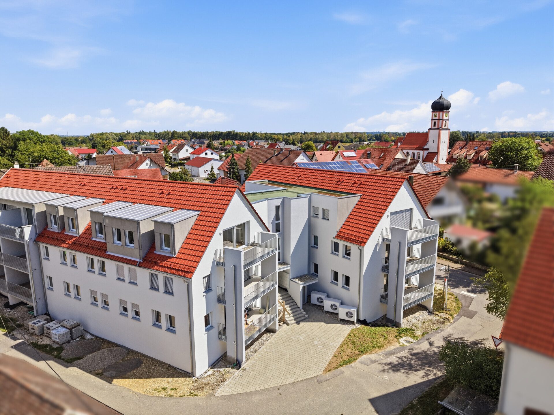Immobilienangebot - Erbach-Ersingen - Alle - Neubau-Wohnung mit 3,5-Zimmern -
Mit Balkon und überdachtem Stellplatz