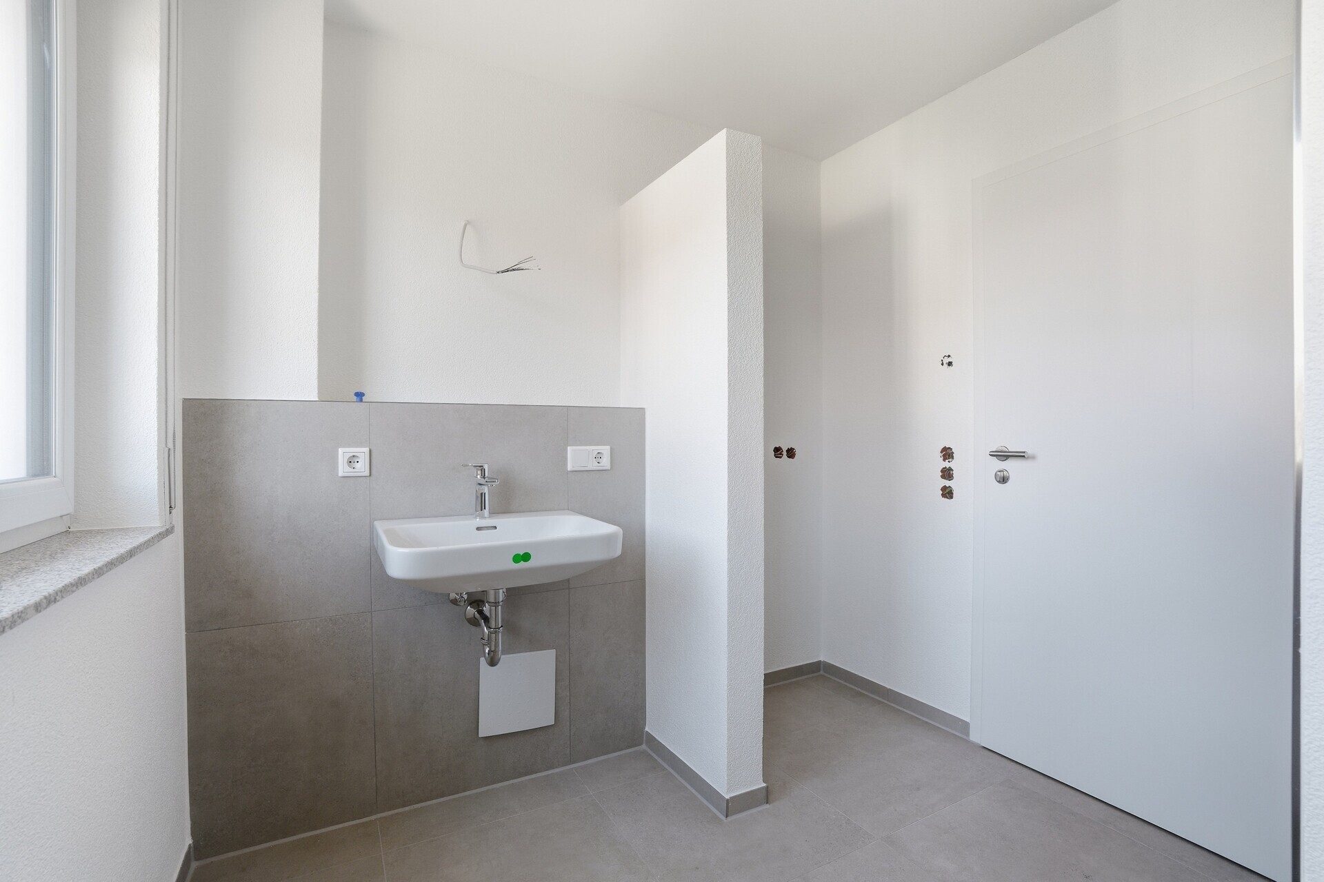 Immobilienangebot - Erbach-Ersingen - Alle - Neubau-Wohnung mit 3,5-Zimmern -
Mit Balkon und überdachtem Stellplatz