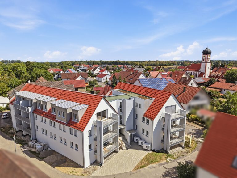 Immobilienangebot - Erbach-Ersingen - Alle - Neubau-Wohnung mit 3,5-Zimmern -
Mit Balkon und überdachtem Stellplatz