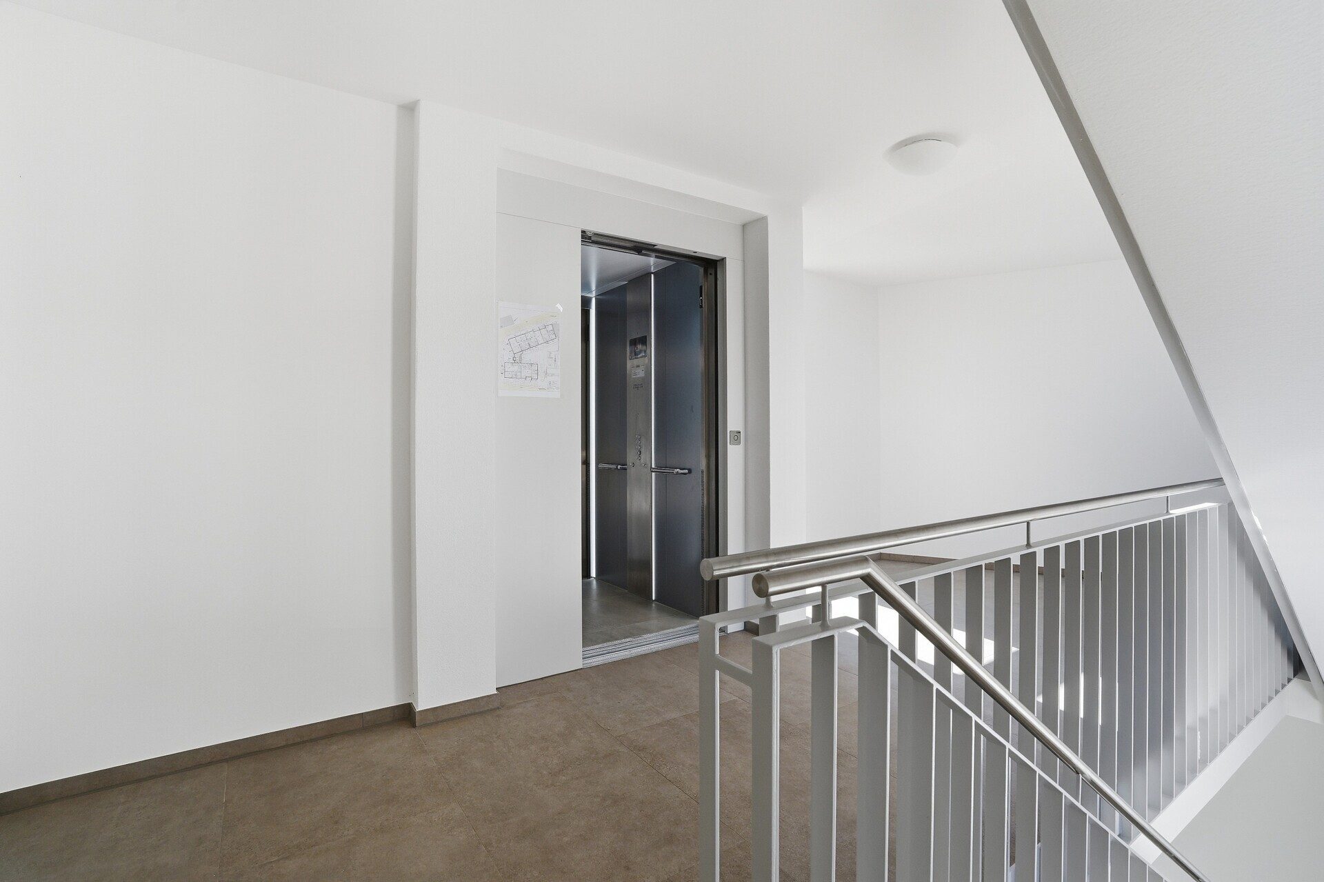 Immobilienangebot - Erbach-Ersingen - Alle - Neubau-Wohnung mit 3,5-Zimmern -
Mit Balkon und überdachtem Stellplatz