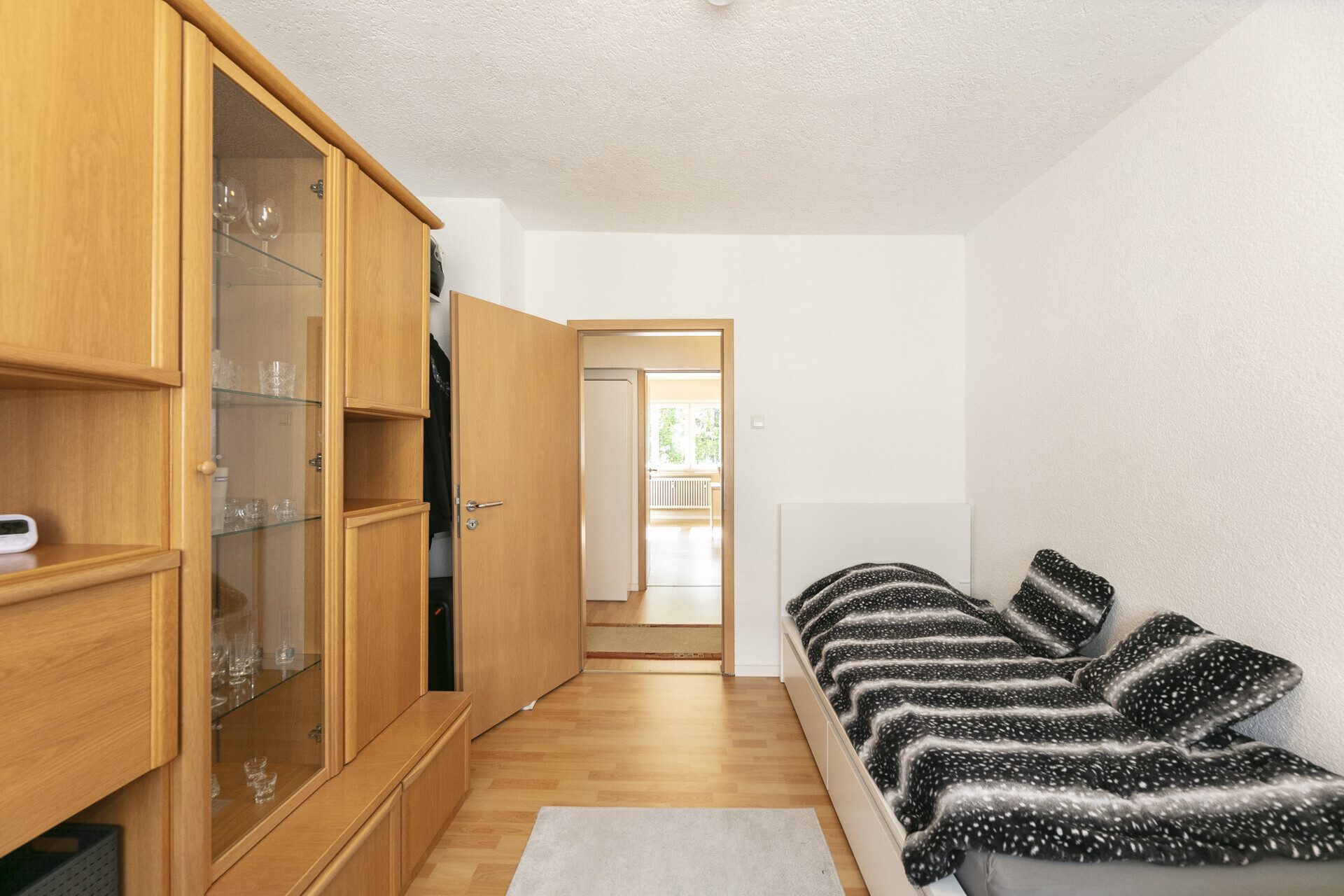 Immobilienangebot - Ulm - Alle - Zentral. Renoviert. Einziehen. – 3-Zi.-Wohnung in Ulm