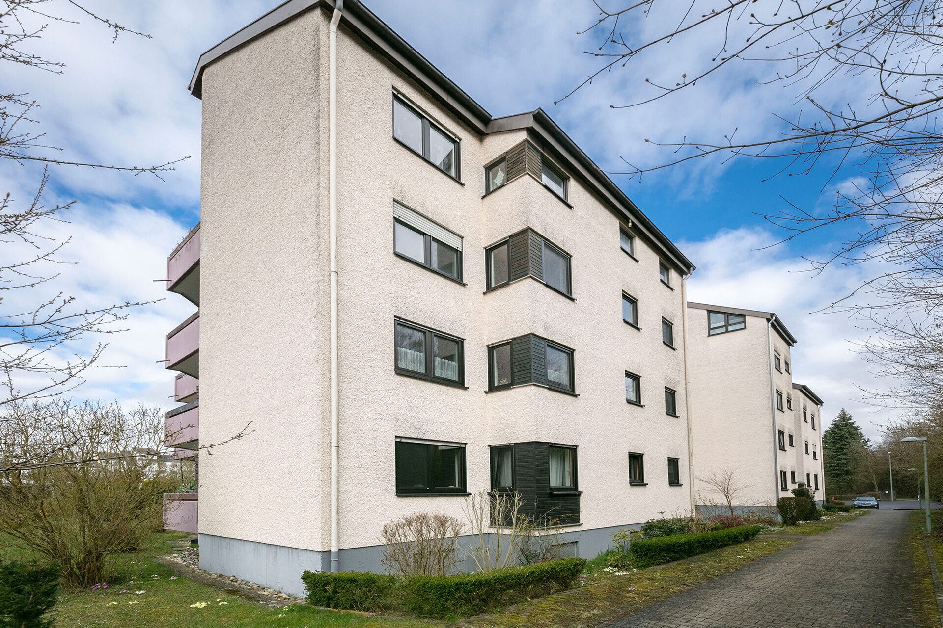 Immobilienangebot - Ulm / Wiblingen - Alle - Wohnkomfort für die ganze Familie – 4,5 Zi. inklusive Tiefgaragenstellplatz