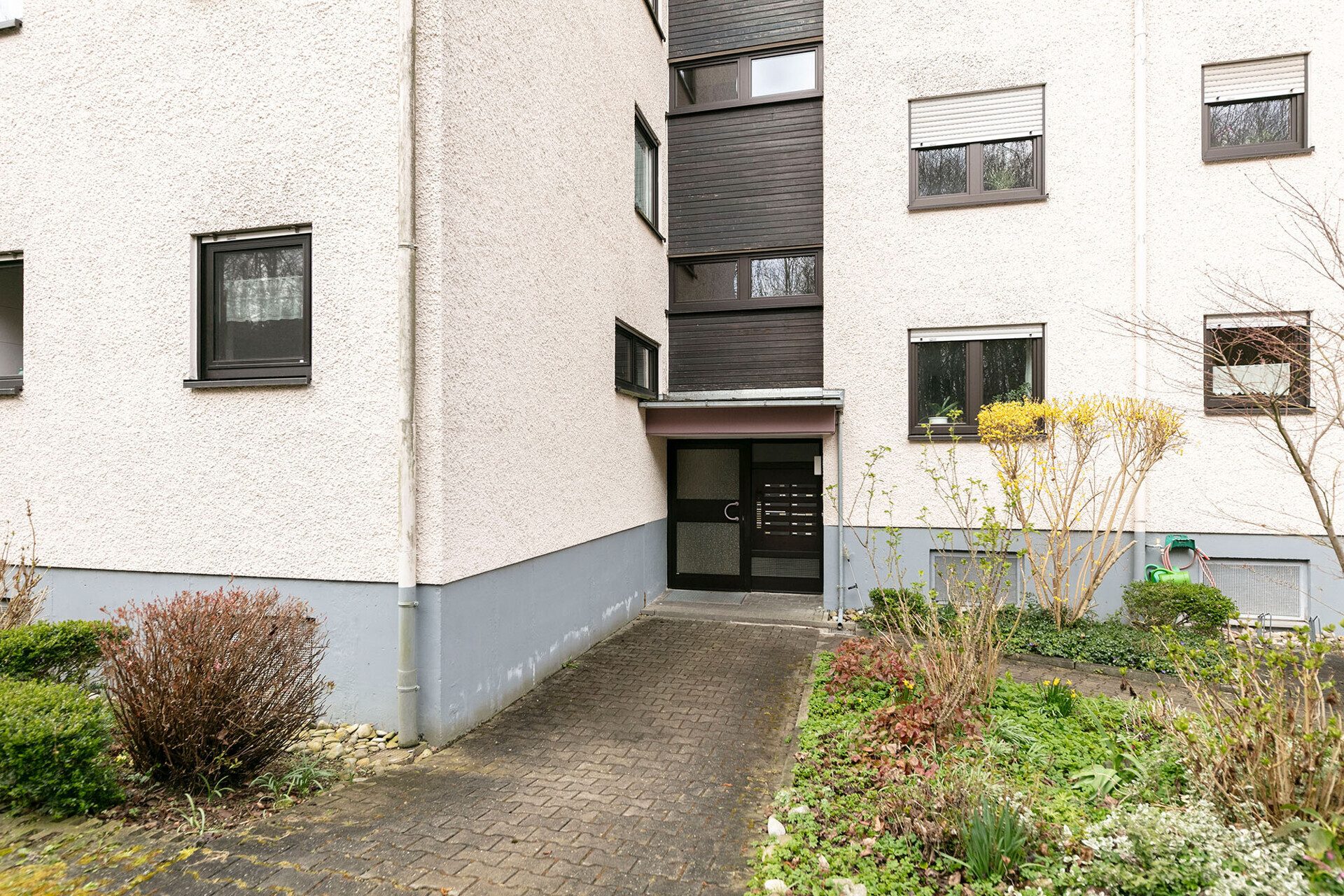 Immobilienangebot - Ulm / Wiblingen - Alle - Wohnkomfort für die ganze Familie – 4,5 Zi. inklusive Tiefgaragenstellplatz