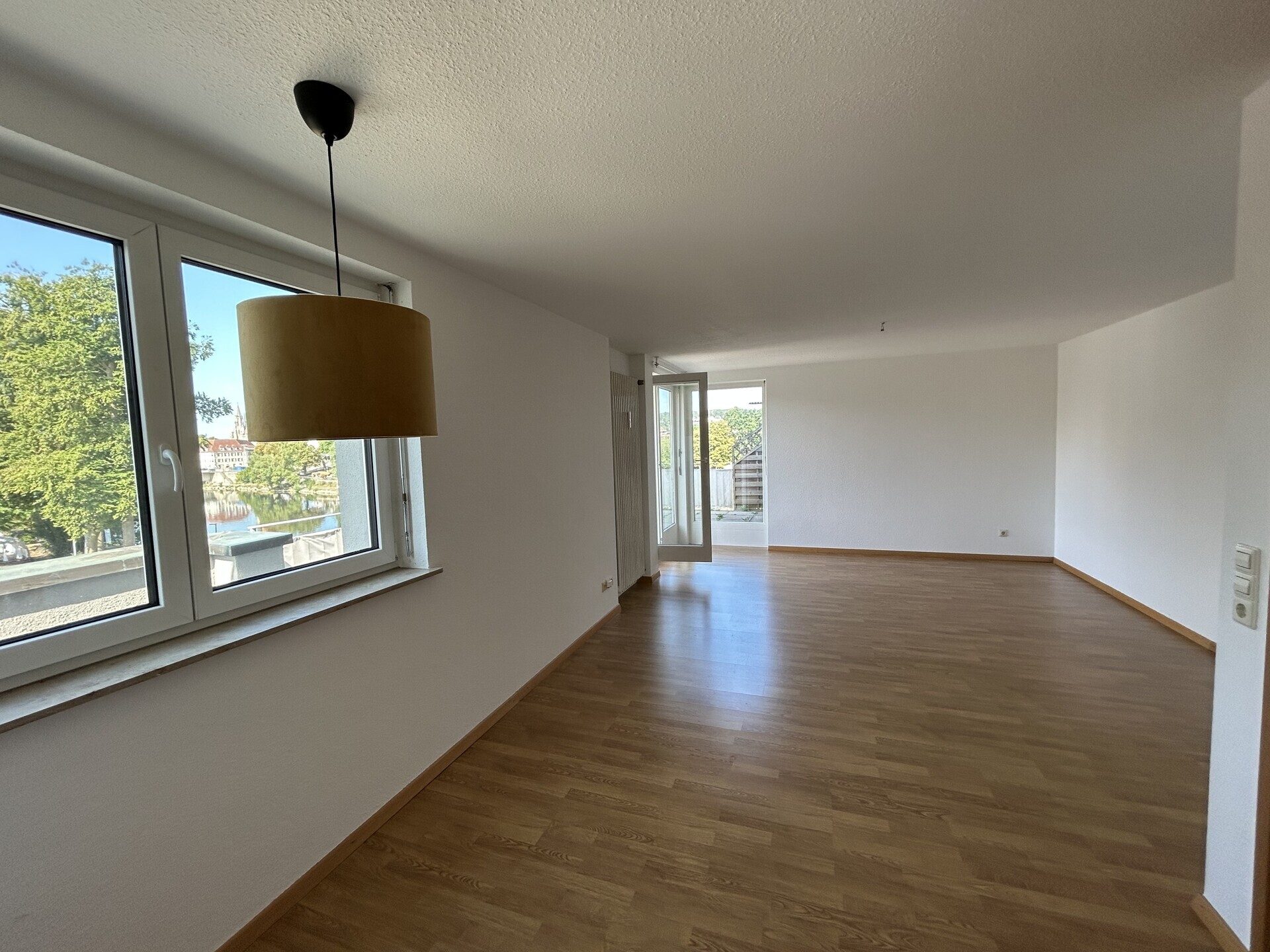 Immobilienangebot - Neu-Ulm - Alle - Klein aber fein und mit Traumterrasse