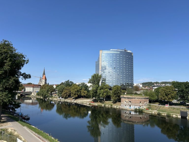 Immobilienangebot - Neu-Ulm - Alle - Klein aber fein und mit Traumterrasse