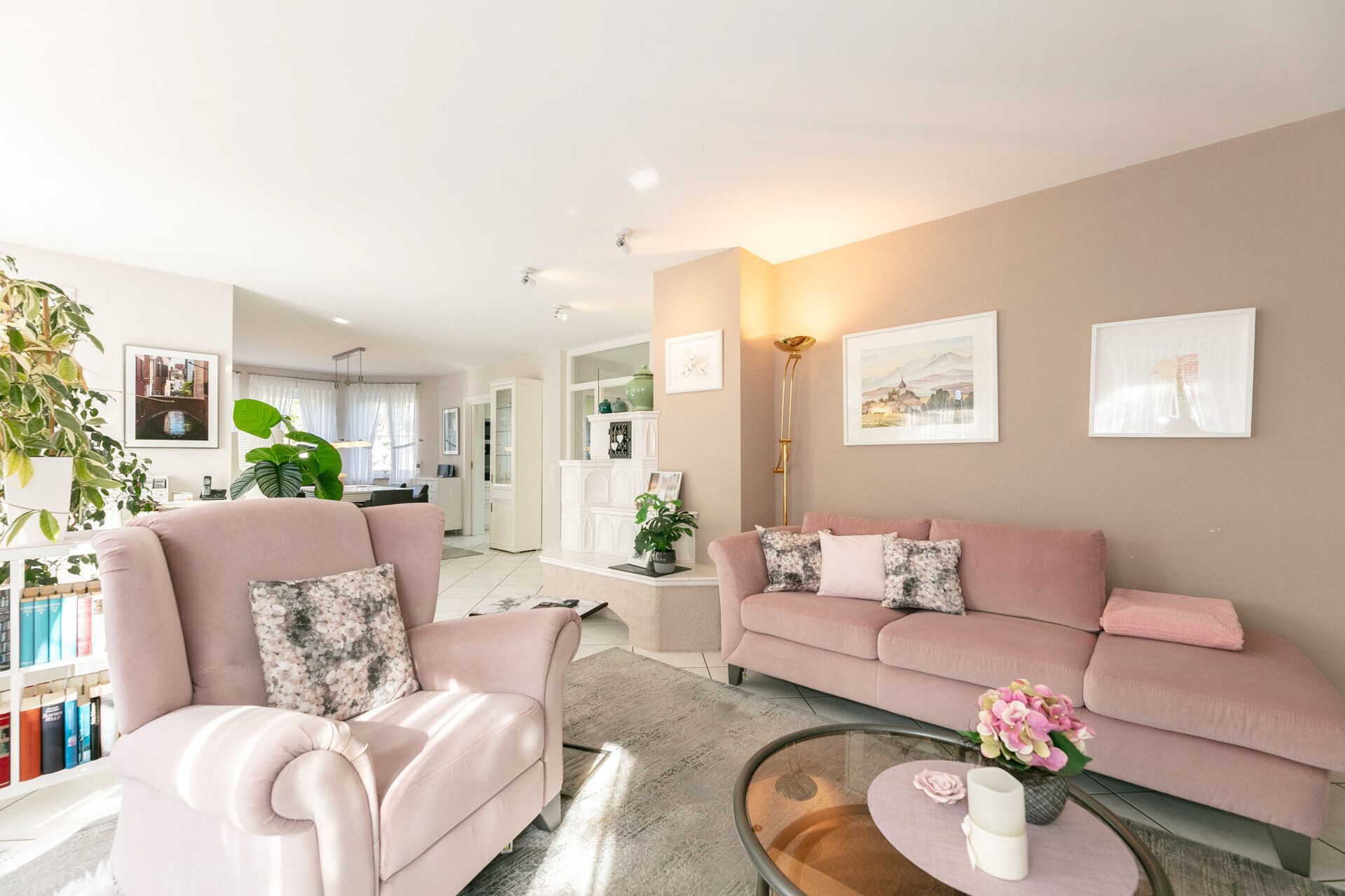 Immobilienangebot - Dornstadt / Bollingen - Alle - Ankommen und wohlfühlen – Familientraum mit liebevollem Garten
