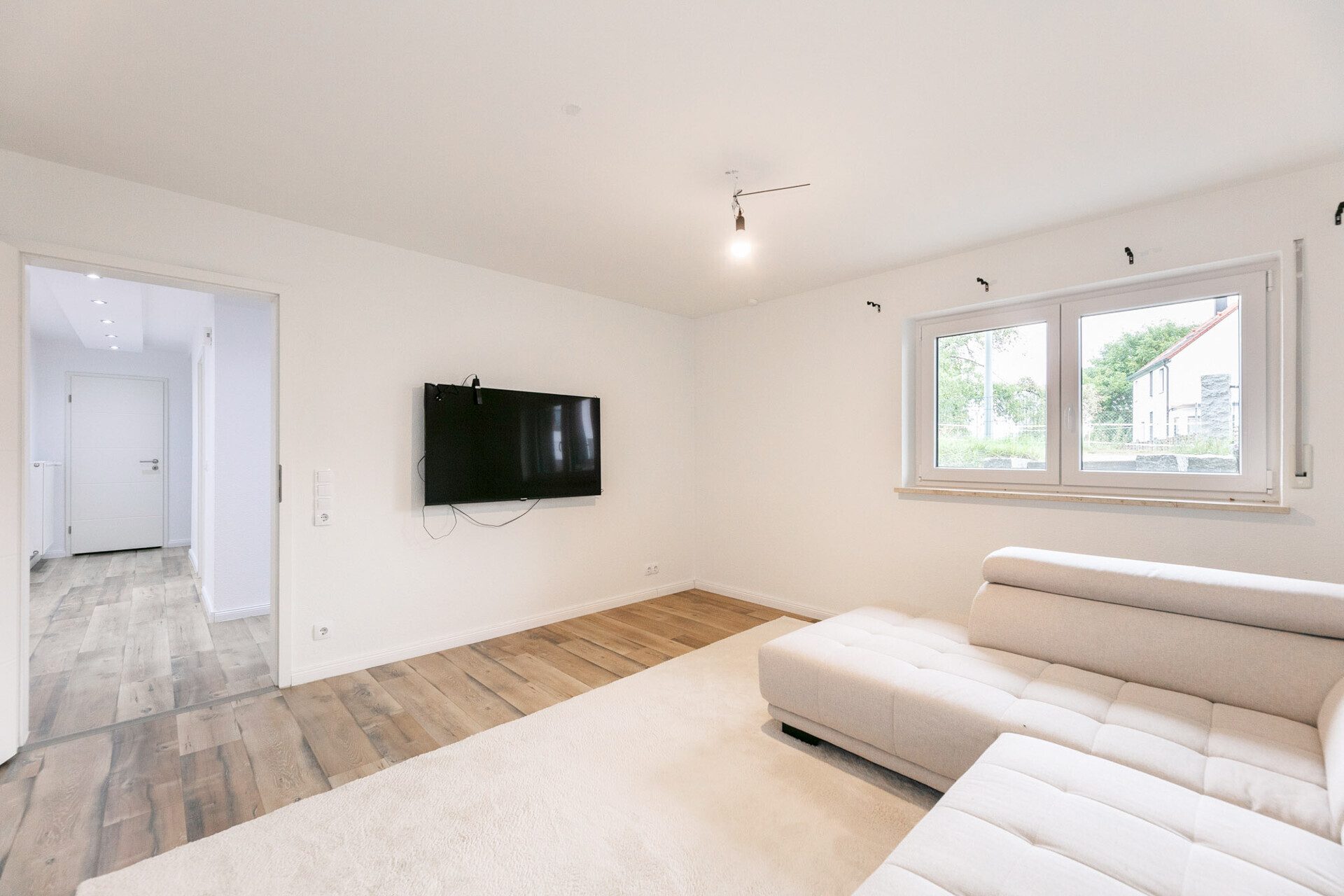 Immobilienangebot - Ulm / Eggingen - Alle - Wohnkomfort auf ca. 108 m² – mit Ankleide, Terrasse und Stellplatz