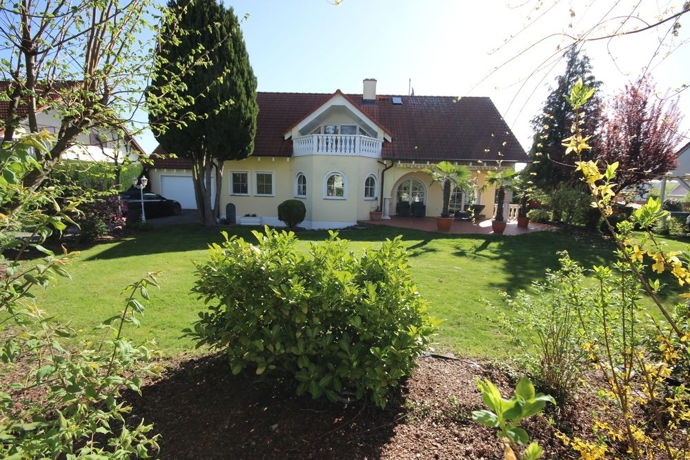 Hirn Immobilien GmbH - Immobilienangebot - Bibertal/Bühl - Häuser - EFH | Bühl