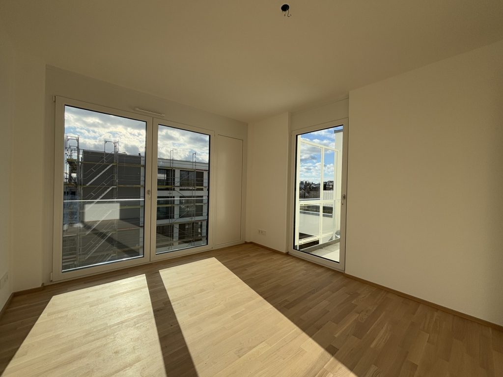 Hirn Immobilien GmbH - Immobilienangebot - Langenau - Wohnungen - 4,5 ZIMMER PENTHOUSE-WOHNUNG IM DG - "WOHNEN IM PARK" IN LANGENAU - A16
