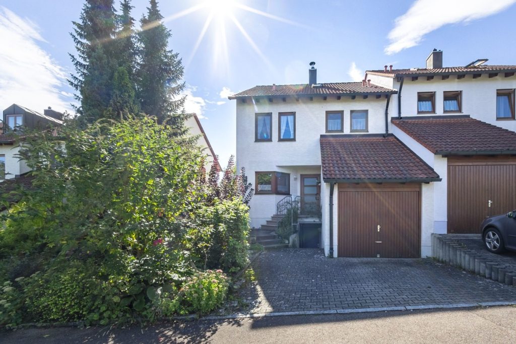 Hirn Immobilien GmbH - Immobilienangebot - Ulm - Alle - DOPPELHAUSHÄLFTE | ULM/LEHR