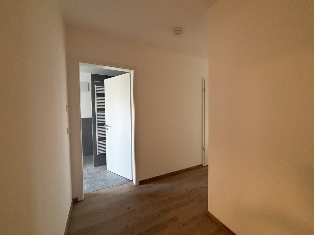 Hirn Immobilien GmbH - Immobilienangebot - Langenau - Wohnungen - 3,5-ZIMMER ETW MIT GARTENANTEIL - "WOHNEN IM PARK" IN LANGENAU - A05