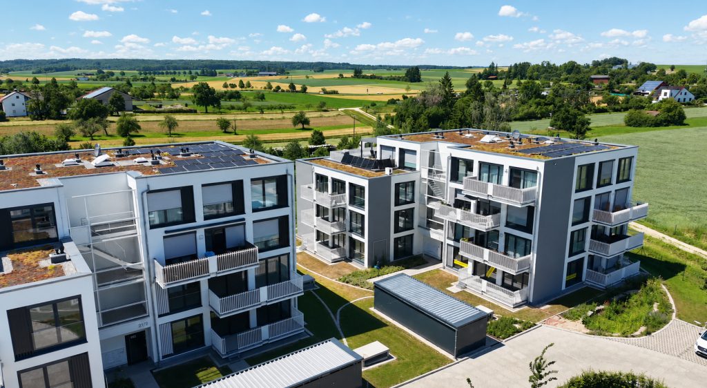 Hirn Immobilien GmbH - Immobilienangebot - Langenau - Wohnungen - 2,5-ZIMMER ETW MIT GARTENANTEIL - "WOHNEN IM PARK" IN LANGENAU - B01