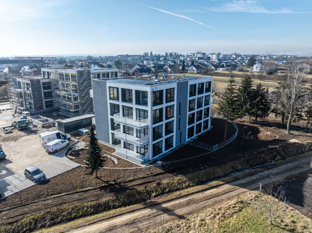 Hirn Immobilien GmbH - Immobilienangebot - Langenau - Wohnungen - 3-ZIMMER ETW IM 2. OG MIT BALKON - "WOHNEN IM PARK" IN LANGENAU - D14
